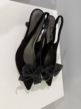 Nine West women’s sling back heels